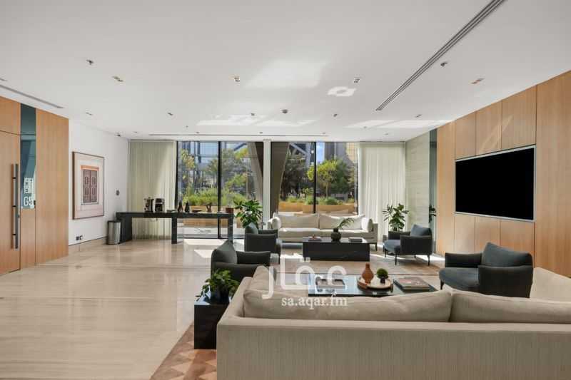 4 bedroom office in Al Wizarat, Riyadh 2