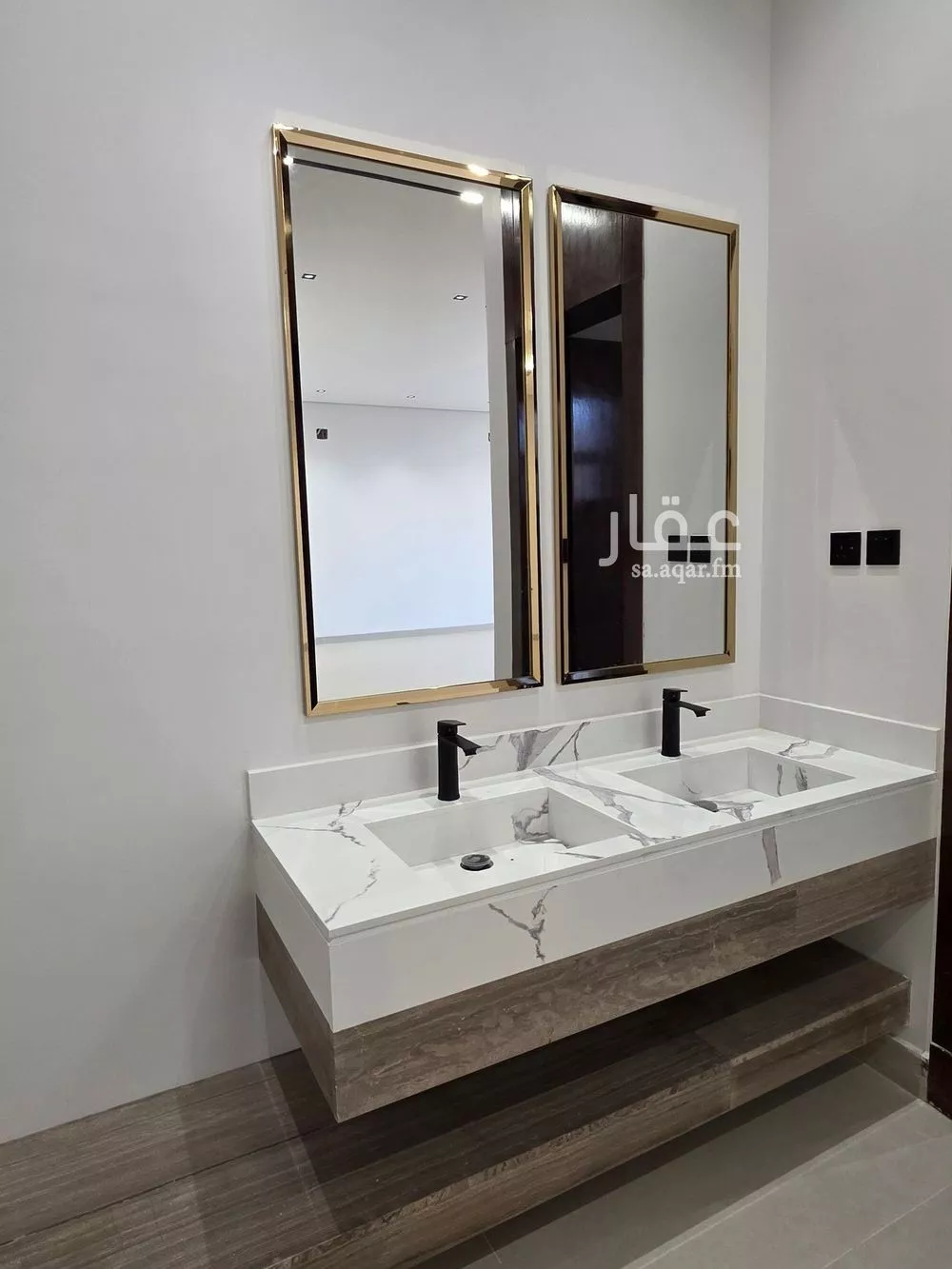 6 bedroom villa in Al Rimal 13