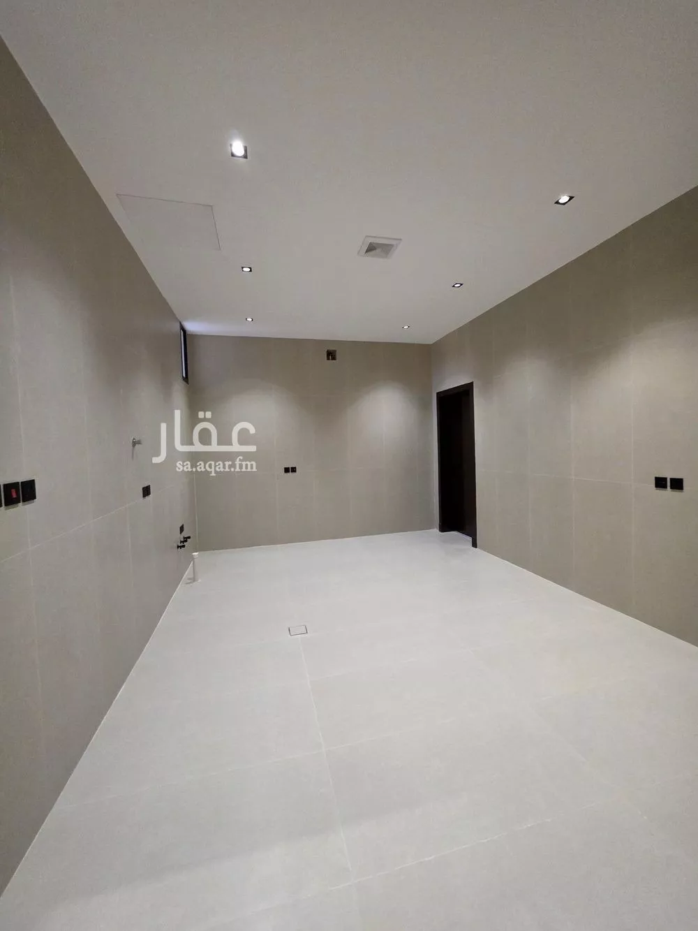 6 bedroom villa in Al Rimal 19