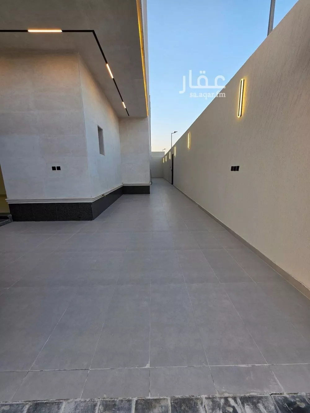 6 bedroom villa in Al Rimal 7