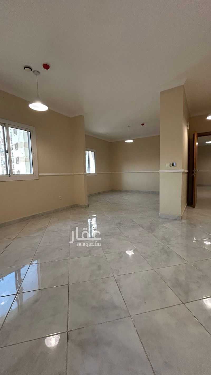 6 bedroom apartment in Prince Abdulmajeed, Jeddah 4