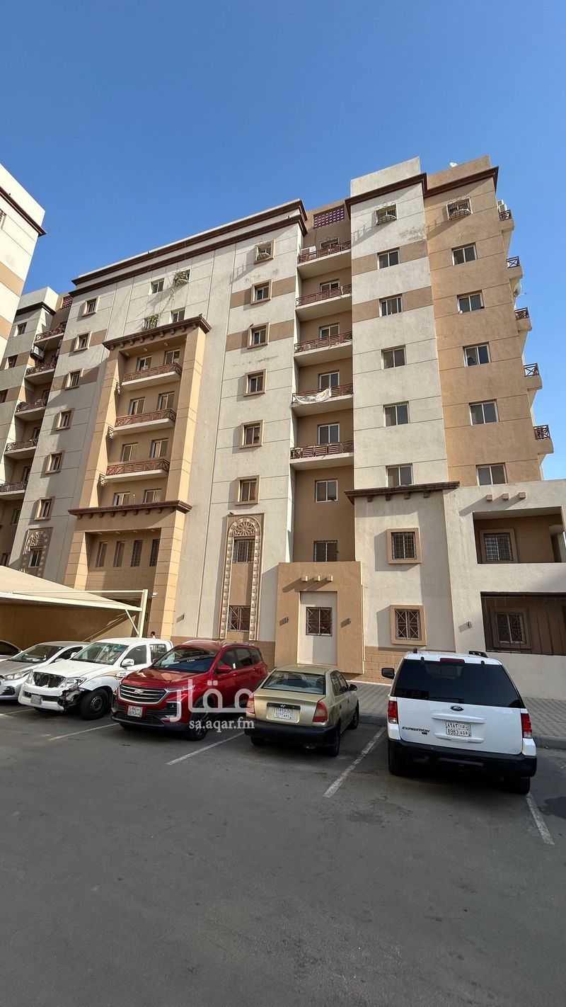 6 bedroom apartment in Prince Abdulmajeed, Jeddah 2