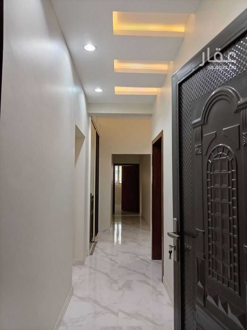 8 bedroom villa in Air base accommodation, Khamis Mushait 8