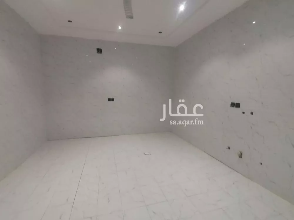 4 bedroom villa in Okaz 3