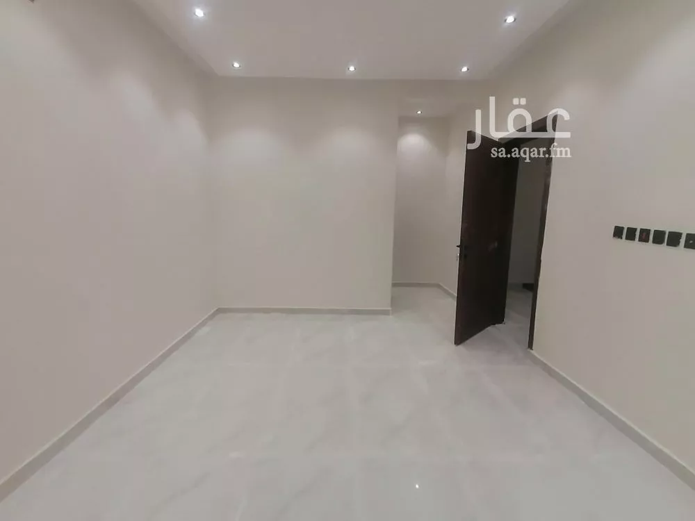 4 bedroom villa in Okaz 10