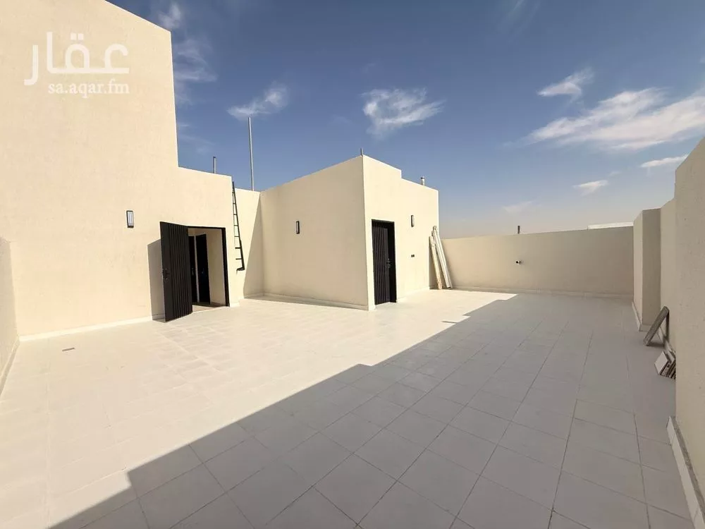 7 bedroom apartment in Al Rimal 4