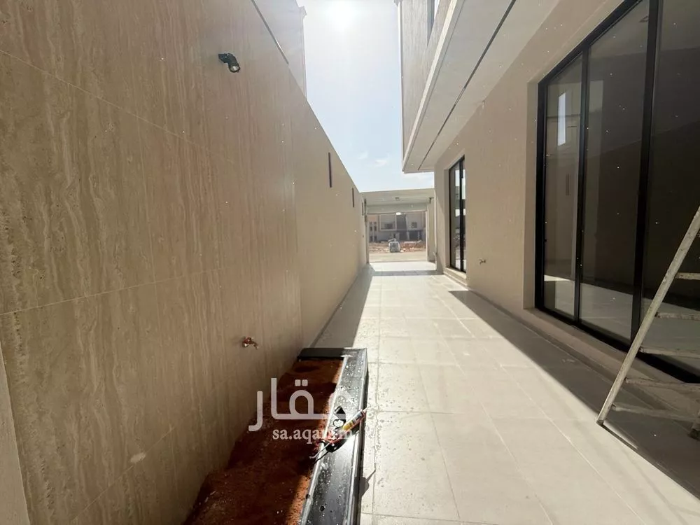 7 bedroom apartment in Al Rimal 8