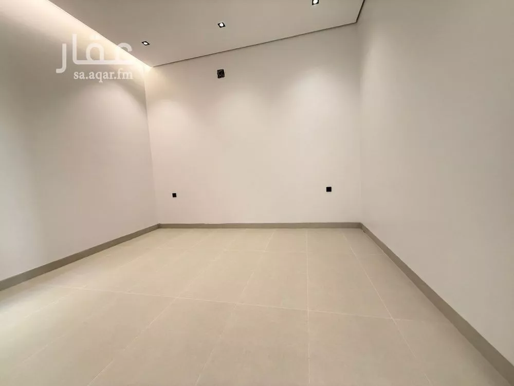 7 bedroom apartment in Al Rimal 10