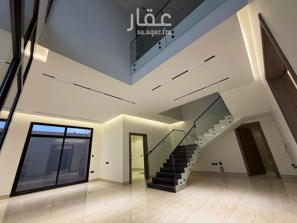5 bedroom villa in Al Narjis 2