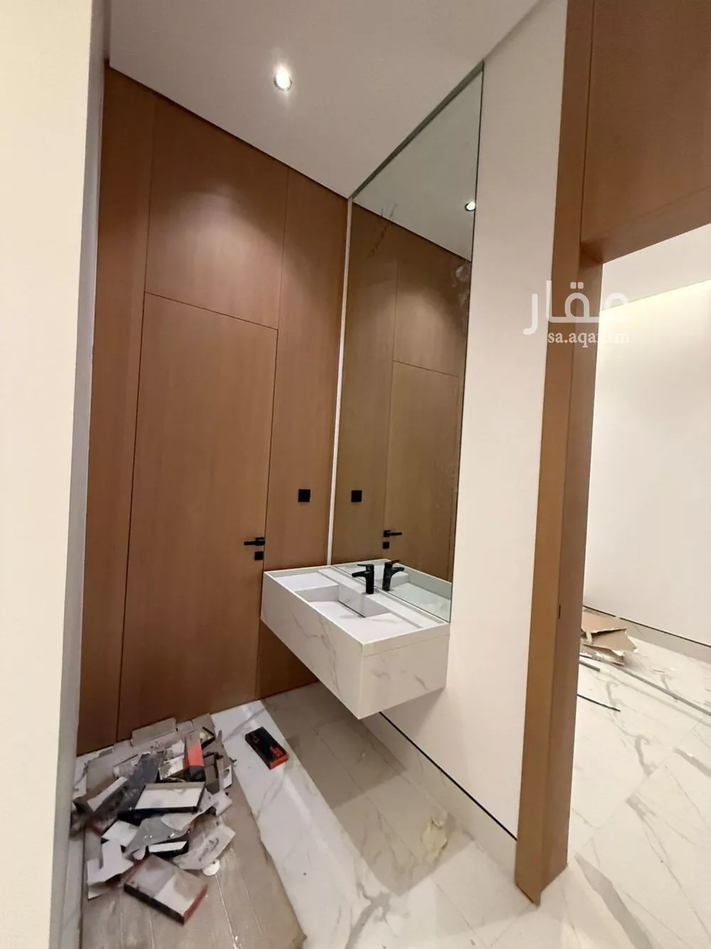 5 bedroom villa in Al Narjis 13