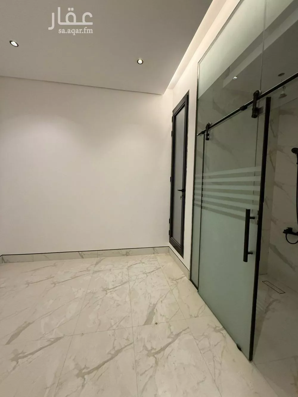 5 bedroom villa in Al Narjis 5