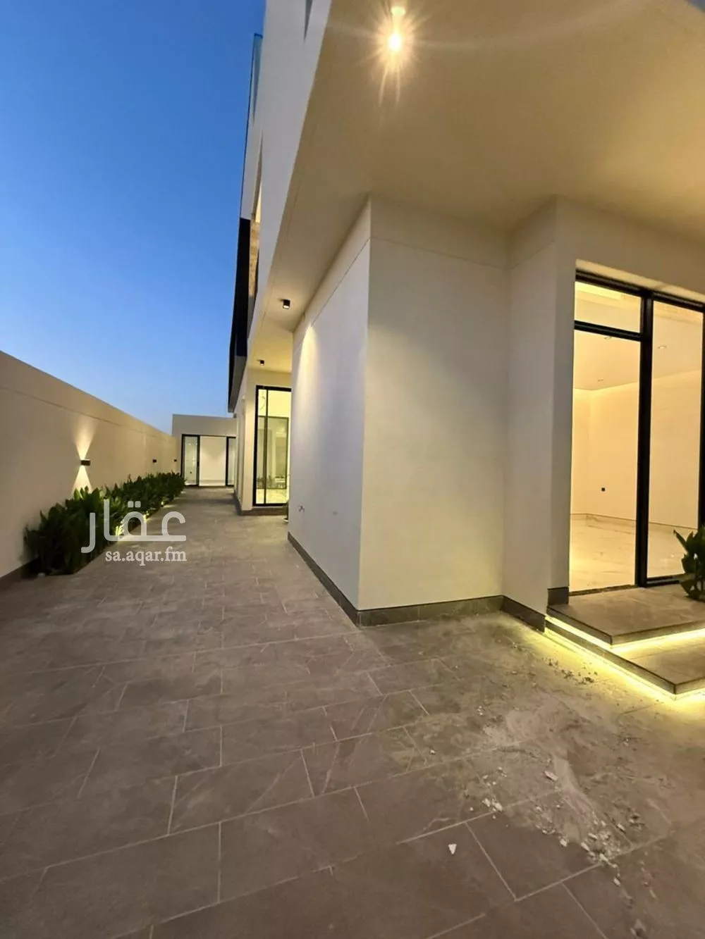 5 bedroom villa in Al Narjis 9