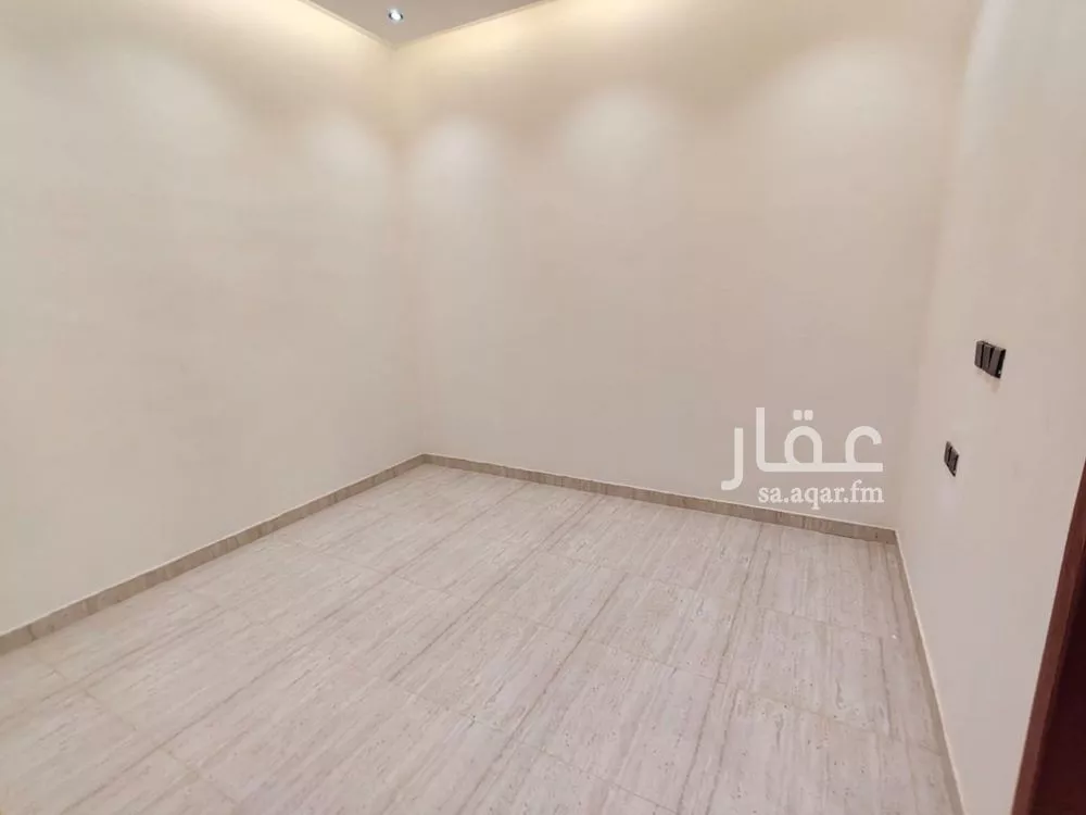 فيلا 5 غرف في طويق 8