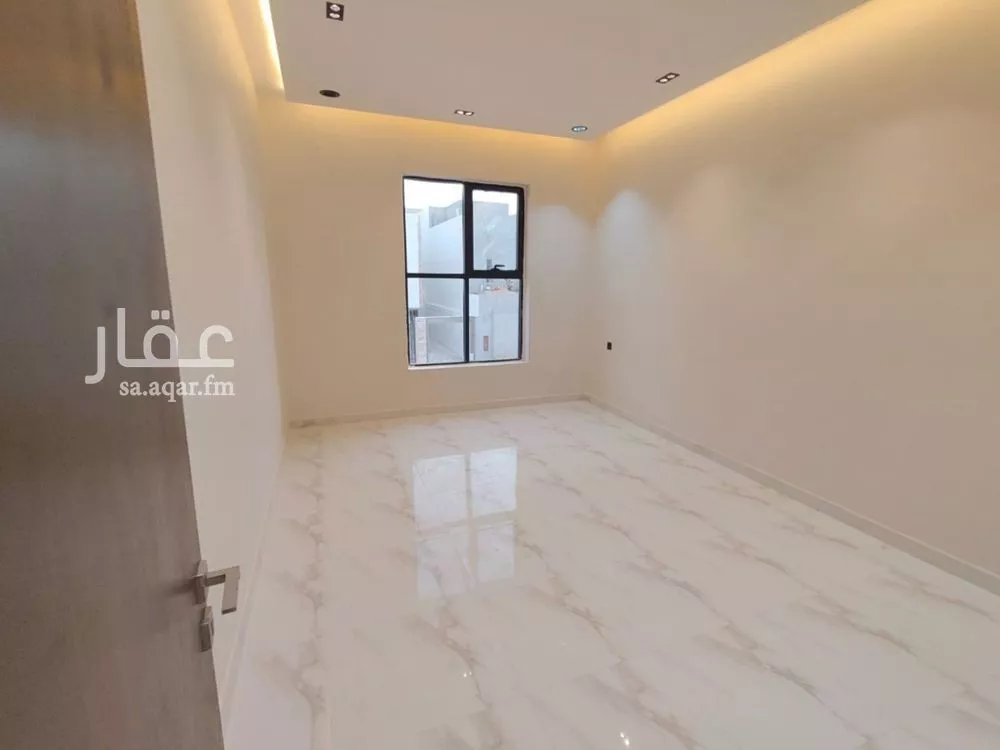 5 bedroom villa in Okaz 19