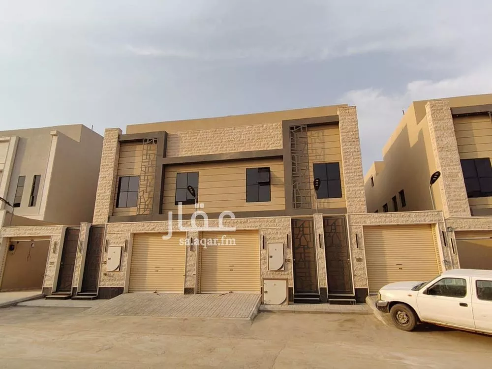 5 bedroom villa in Okaz 3