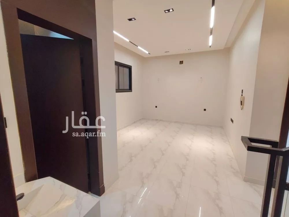 5 bedroom villa in Okaz 22
