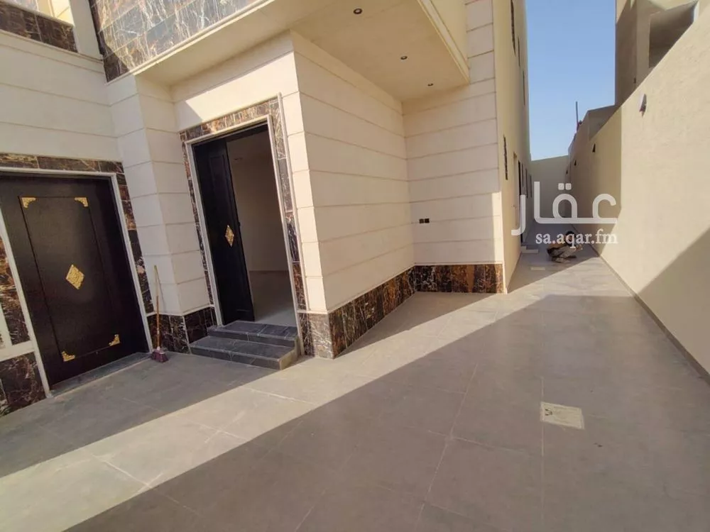 5 bedroom apartment in Taibah 4