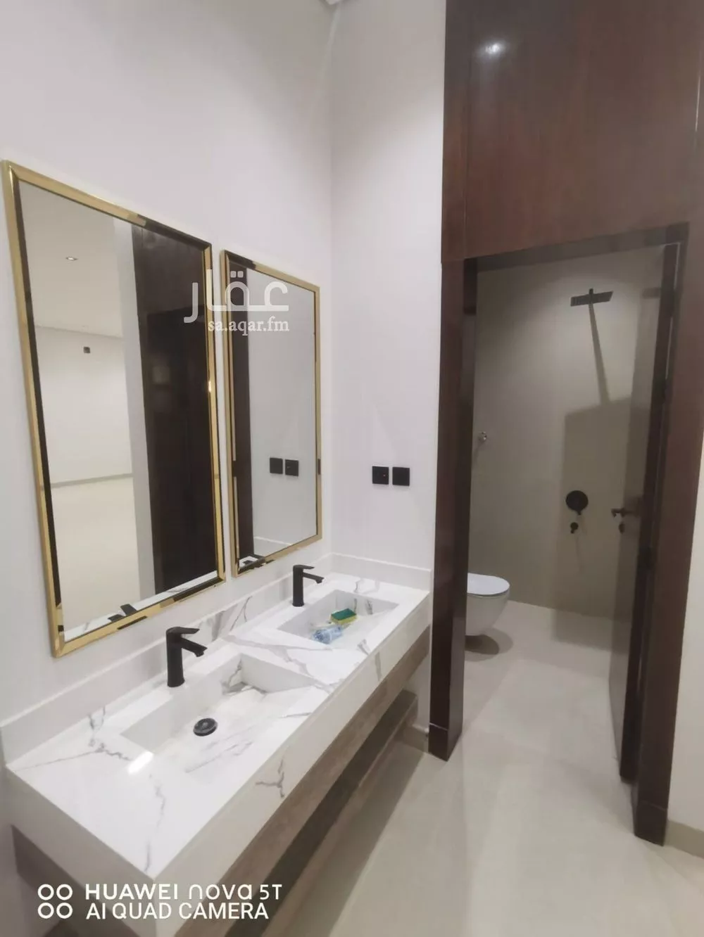 5 bedroom villa in Al Rimal 7