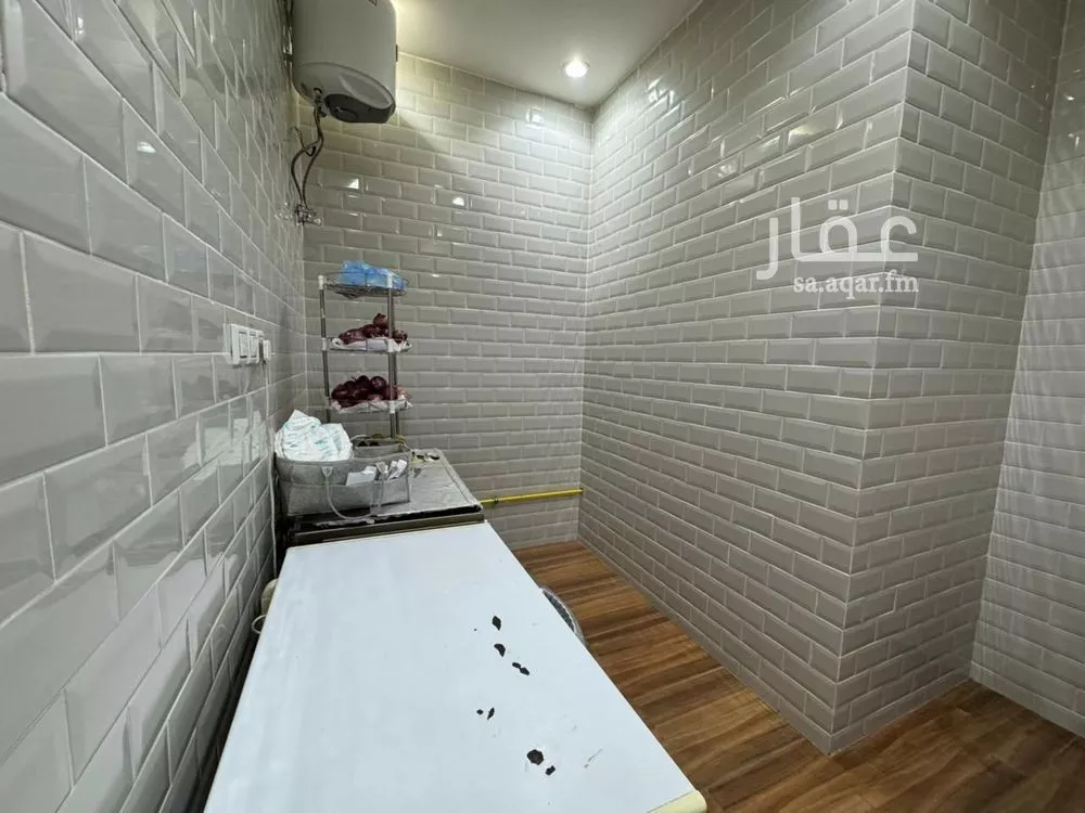 6 bedroom villa in Al Munsiyah 20
