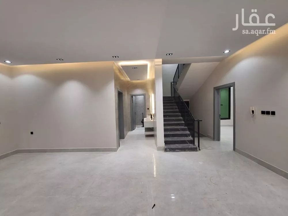 5 bedroom villa in Tuwaiq 12