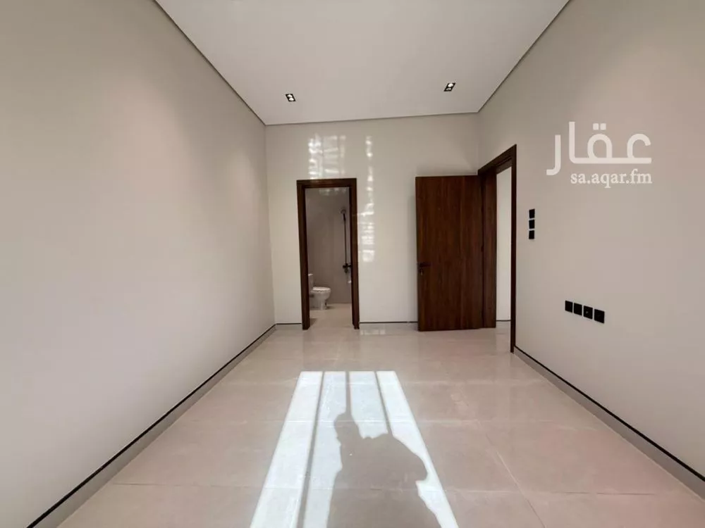 فيلا 6 غرف في الرمال 9