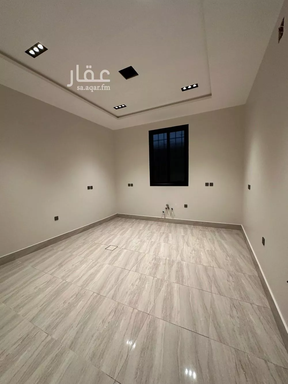 فيلا 5 غرف في الرمال 13