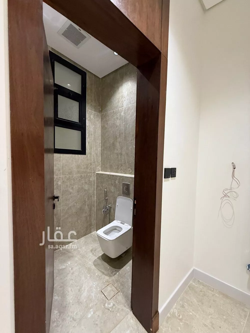 فيلا 6 غرف في المهدية 8