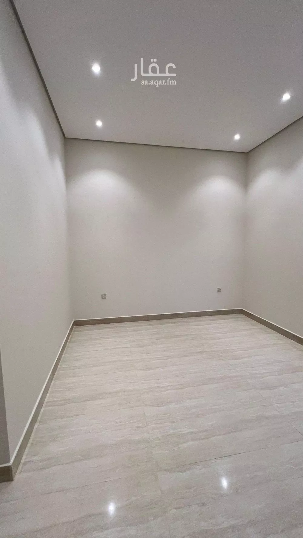 فيلا 4 غرف في الفاروق، الرياض 9