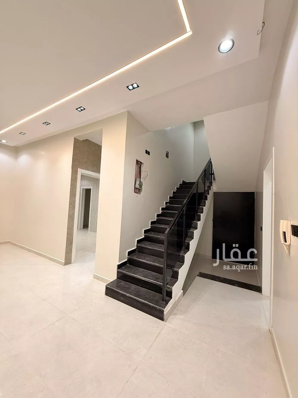 7 bedroom villa in Al Uraija Al Gharbiyah 11