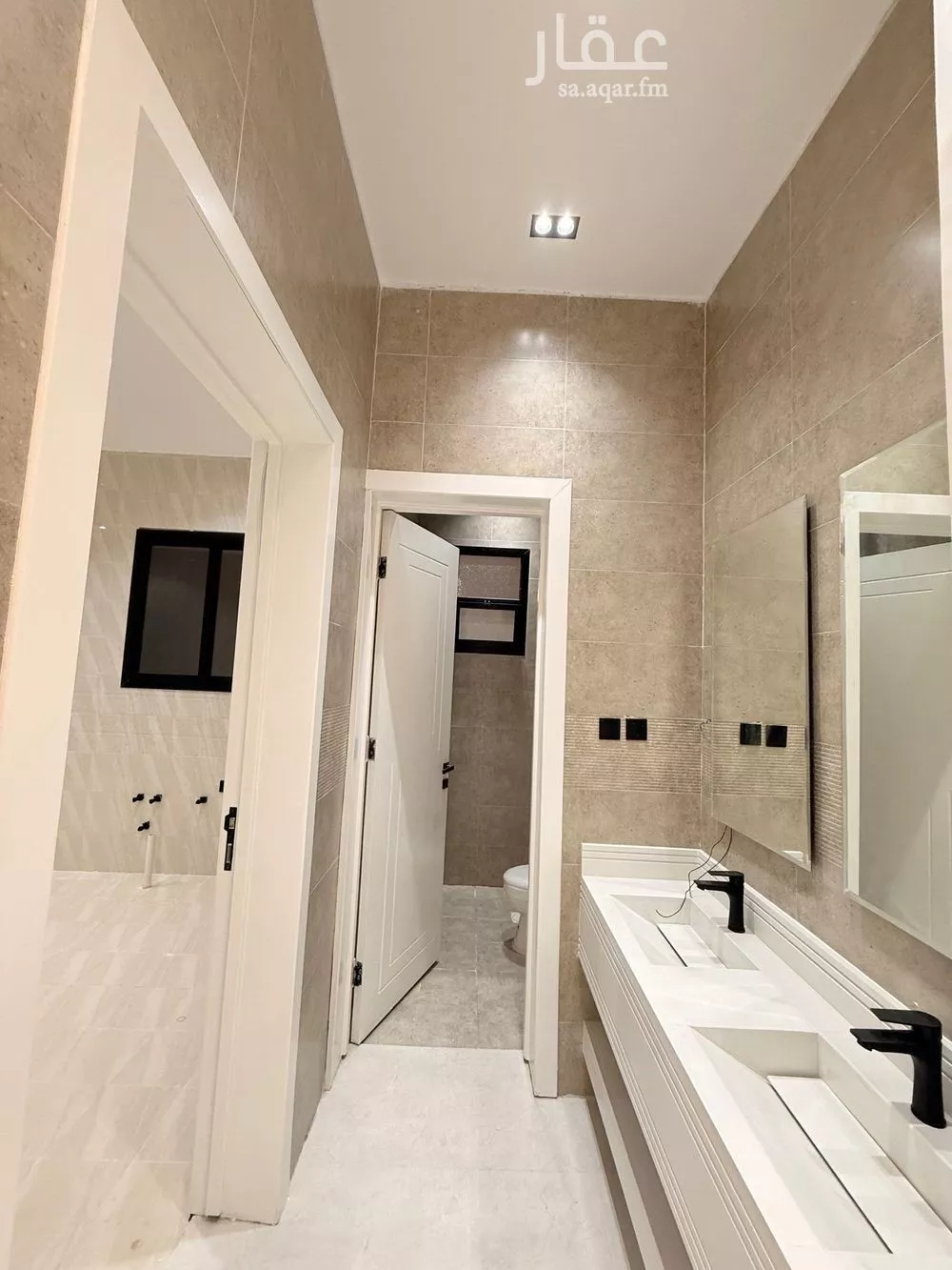 7 bedroom villa in Al Uraija Al Gharbiyah 4