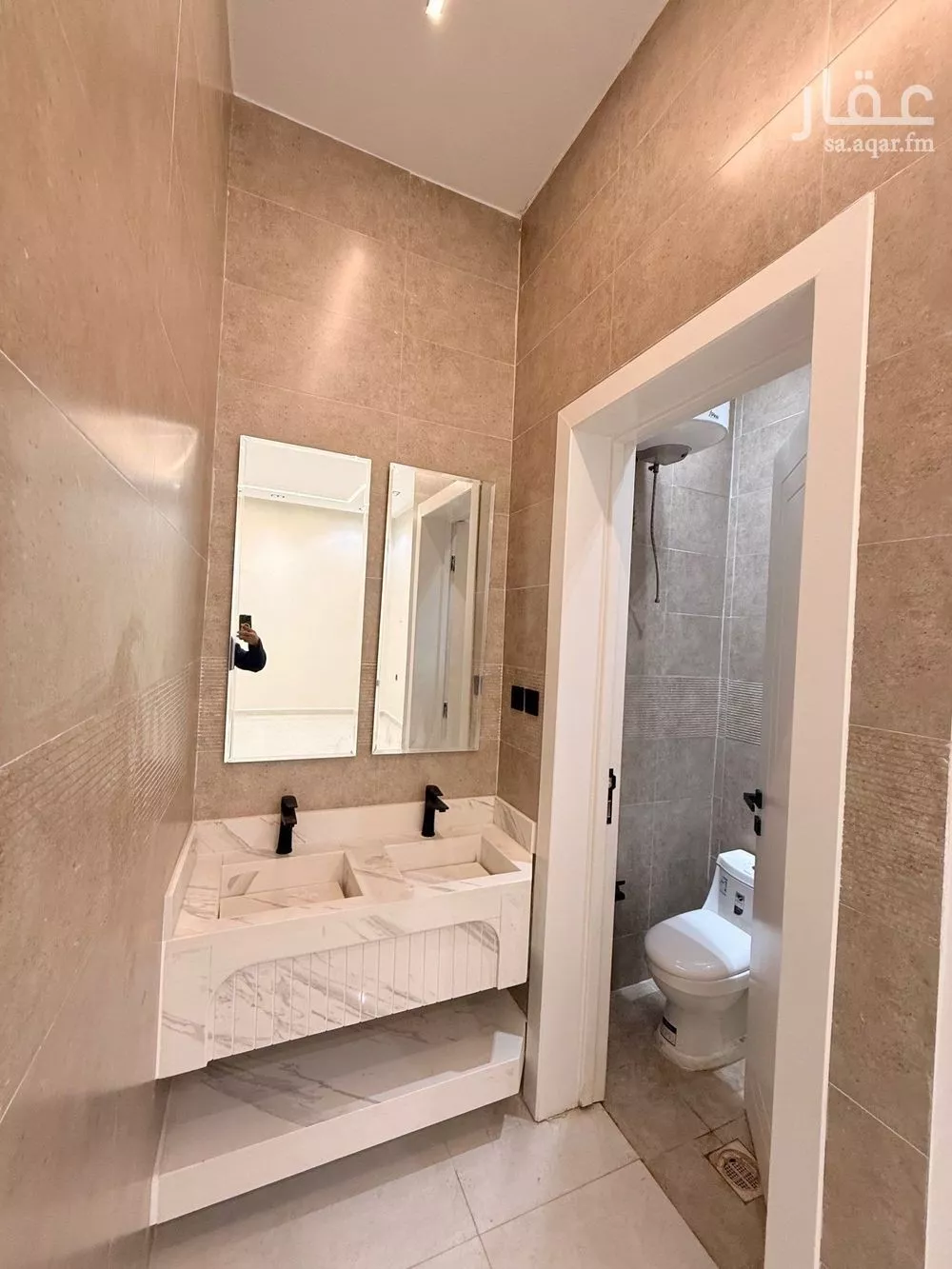 7 bedroom villa in Al Uraija Al Gharbiyah 5