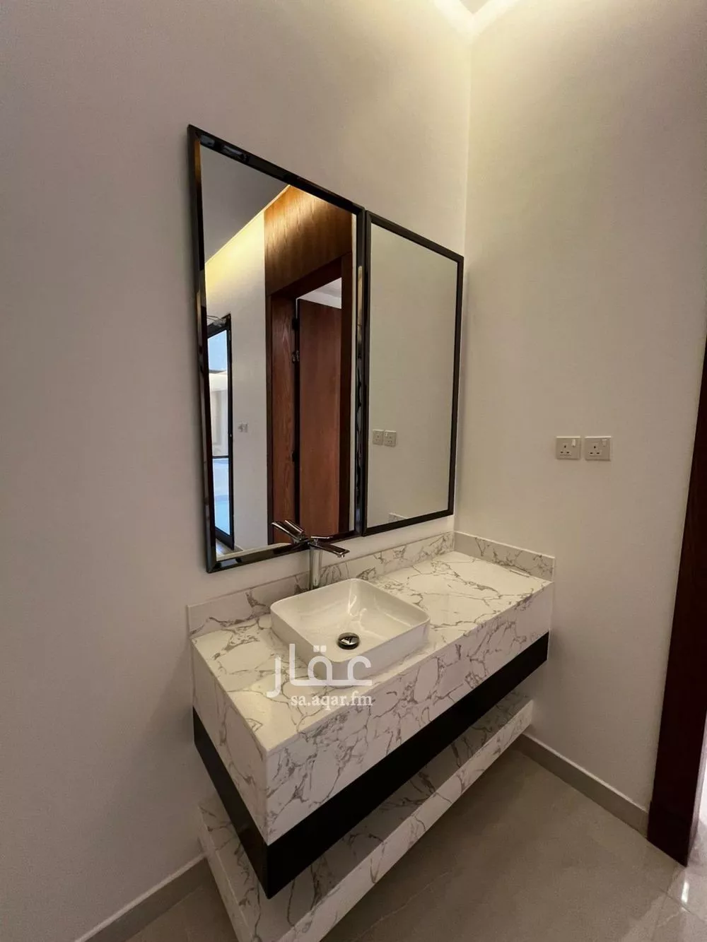 5 bedroom villa in Dhahrat Laban 11