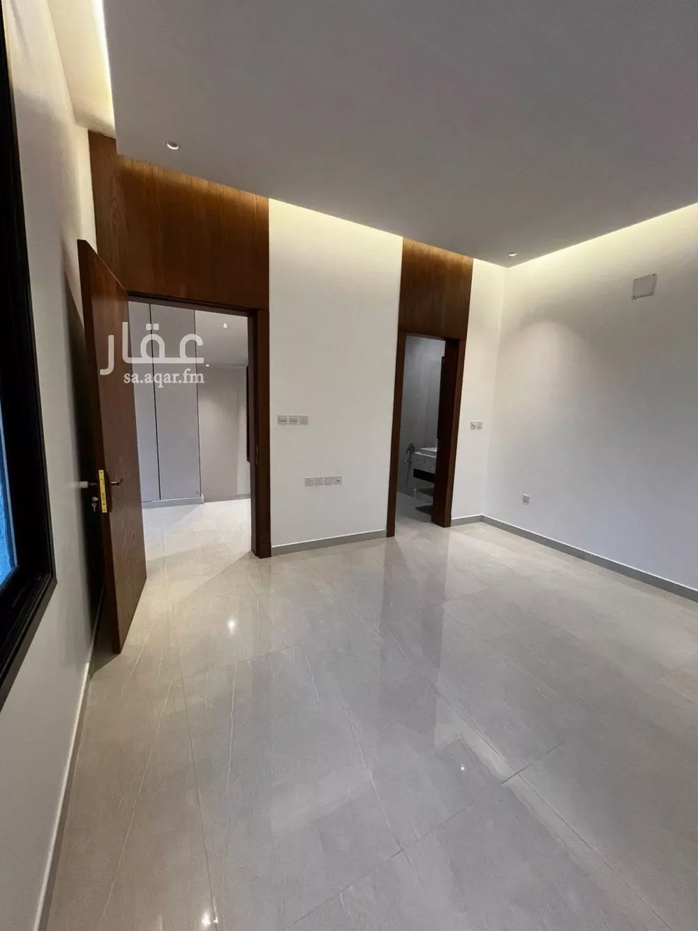 5 bedroom villa in Dhahrat Laban 15