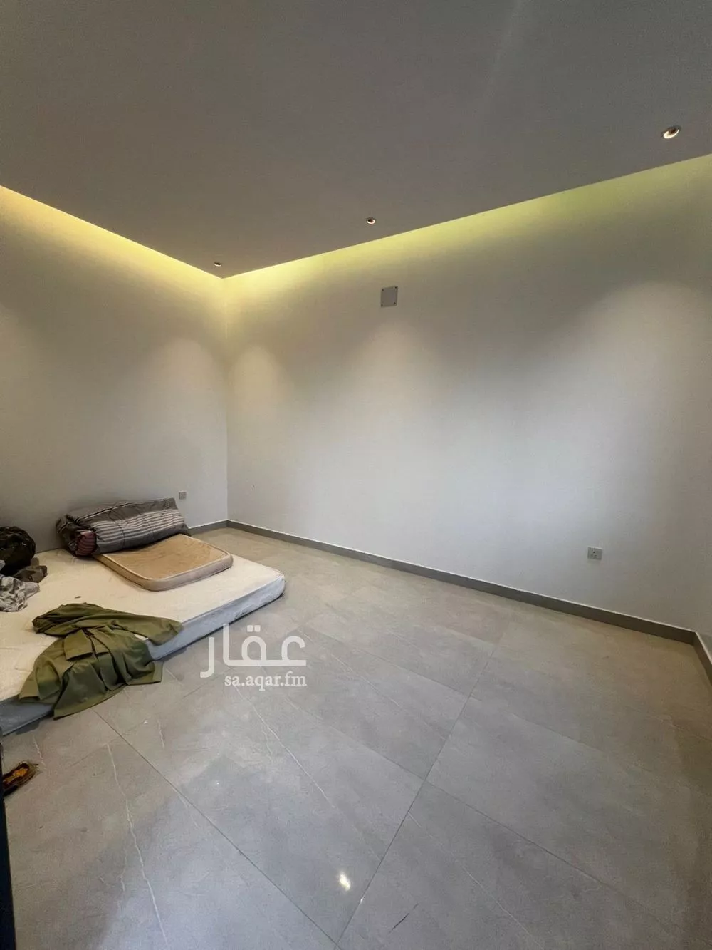 5 bedroom villa in Dhahrat Laban 3