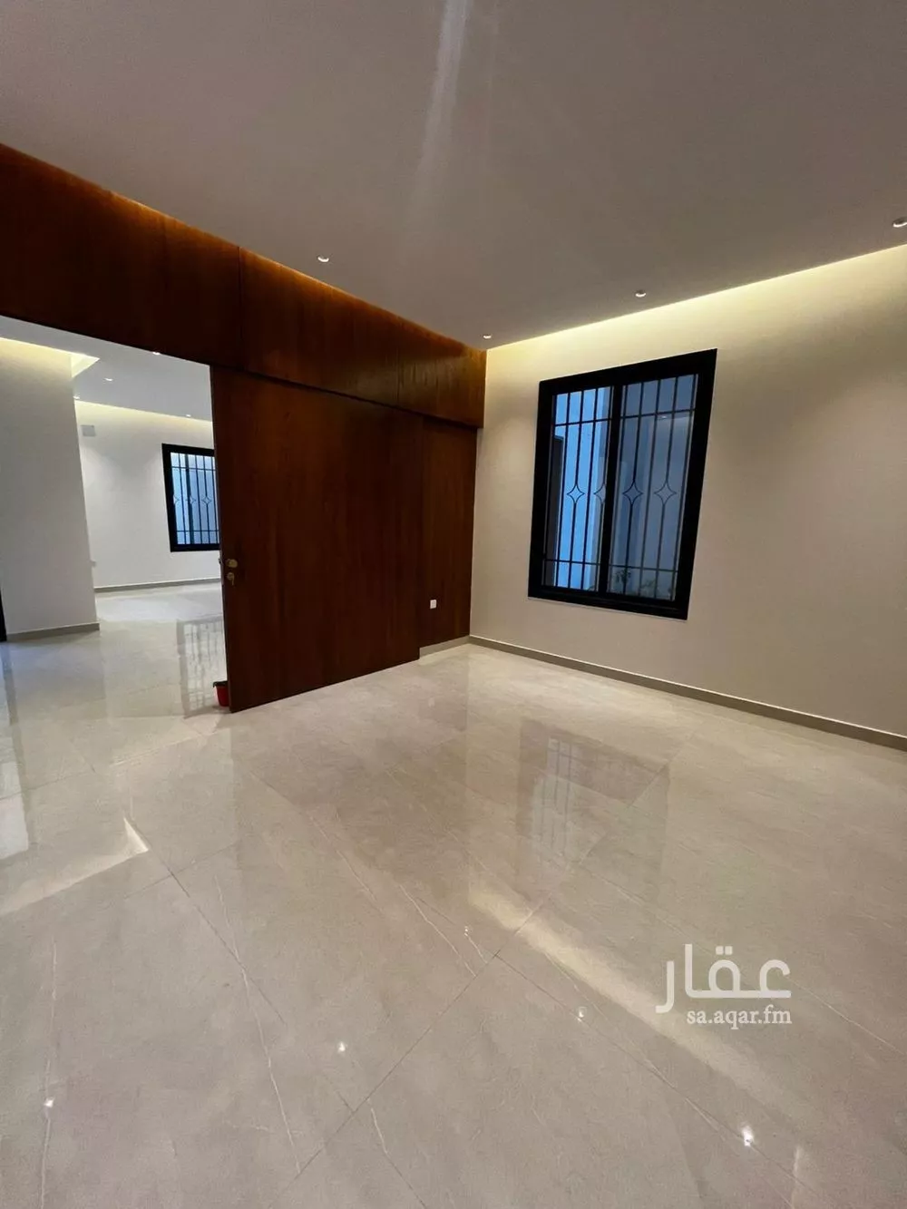 5 bedroom villa in Dhahrat Laban 9
