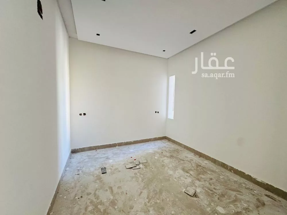 فيلا 4 غرف في العارض 11