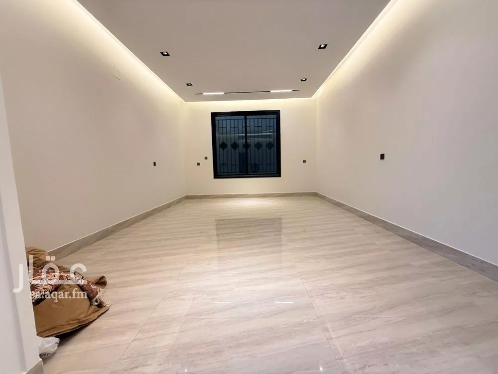 6 bedroom villa in Al Rimal 14