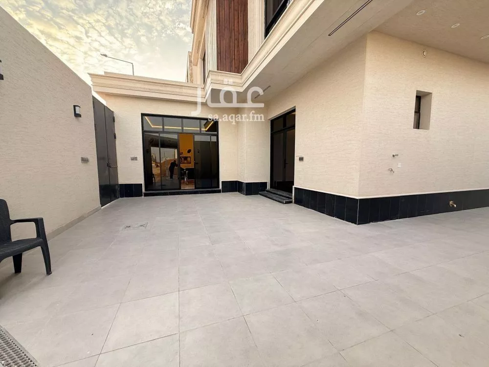 6 bedroom villa in Al Rimal 15