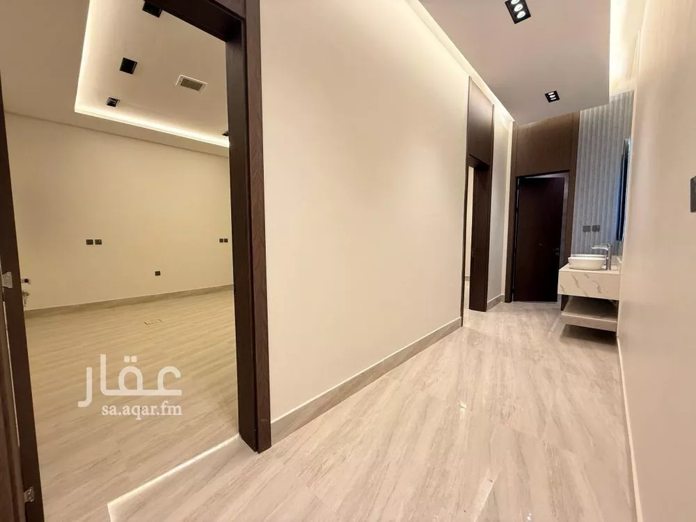 6 bedroom villa in Al Rimal 18