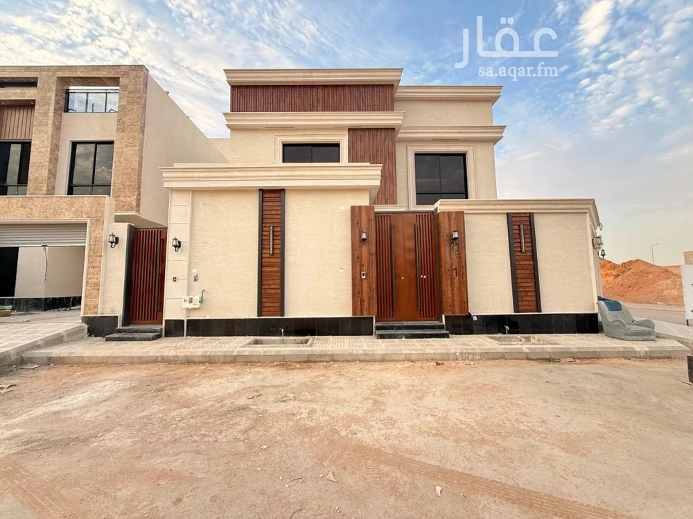6 bedroom villa in Al Rimal 3