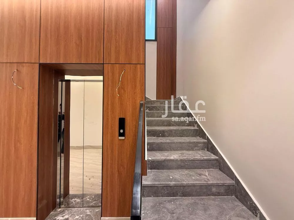 6 bedroom villa in Al Rimal 25