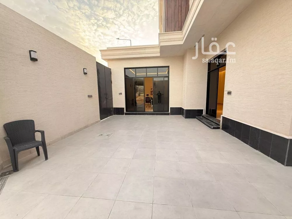 6 bedroom villa in Al Rimal 8