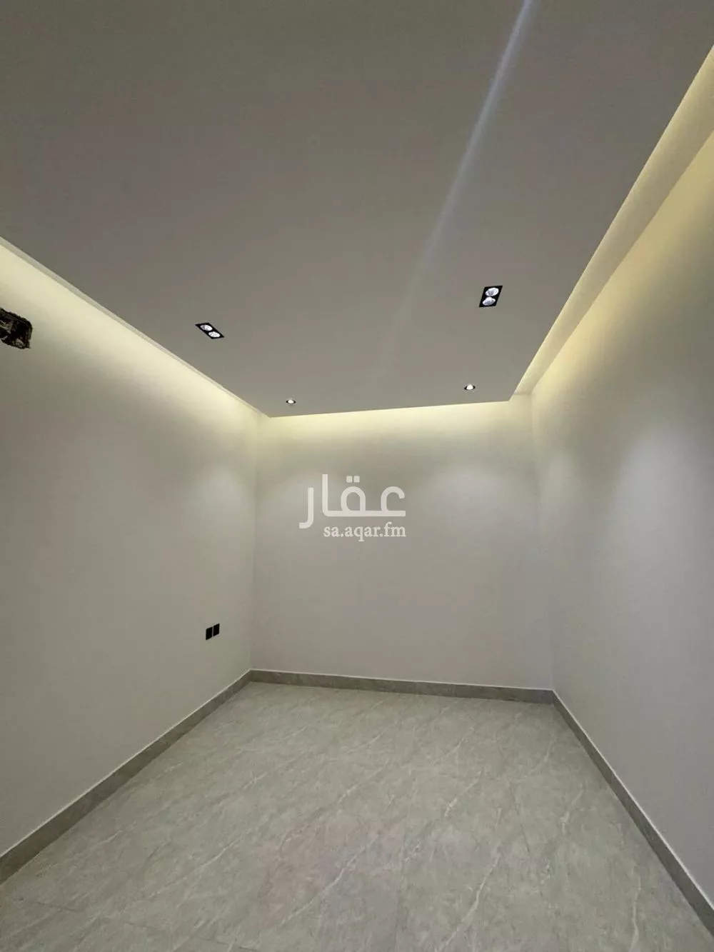 فيلا 5 غرف في طيبة 25