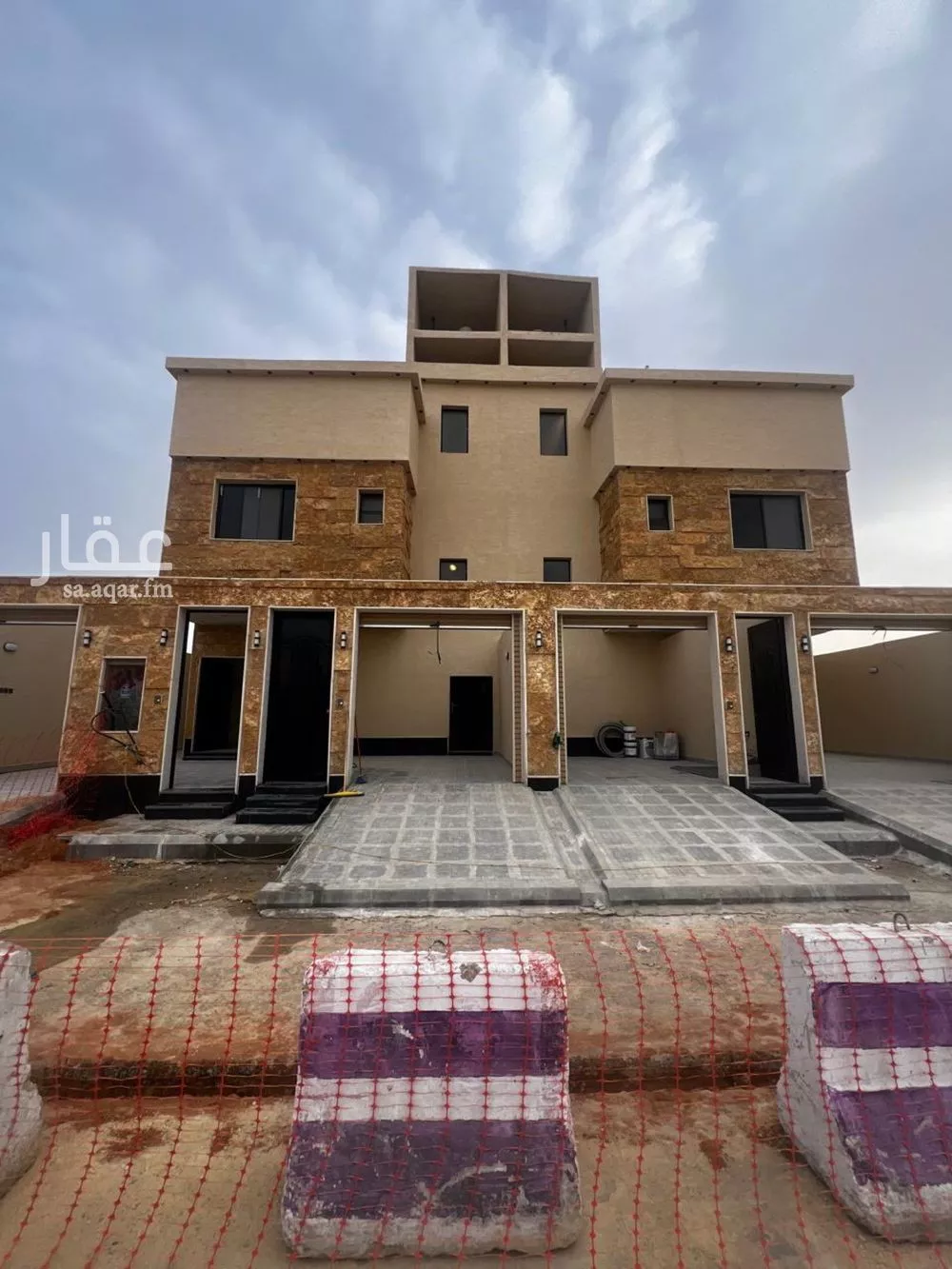 فيلا 5 غرف في طيبة 29