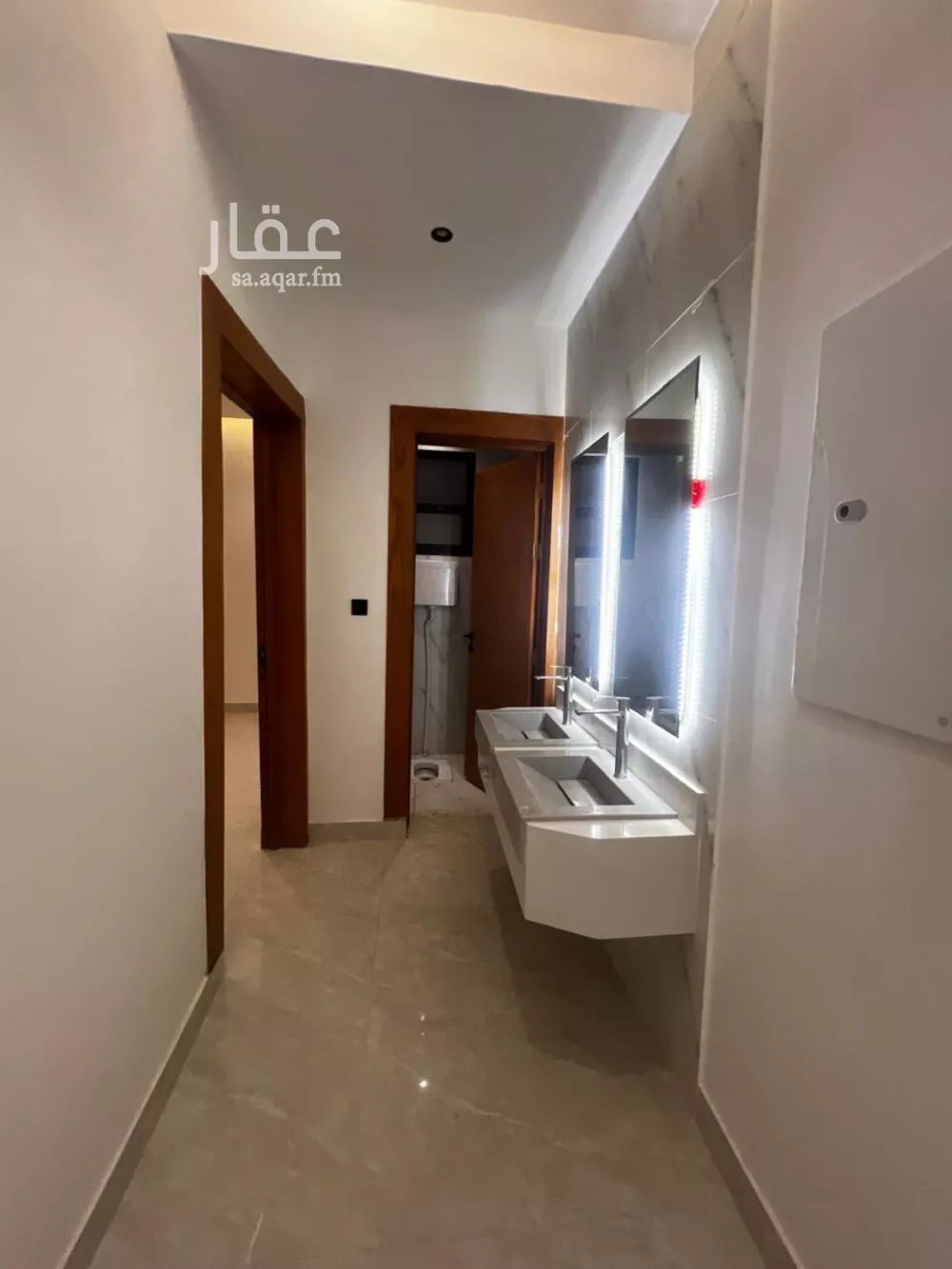 فيلا 5 غرف في طيبة 9
