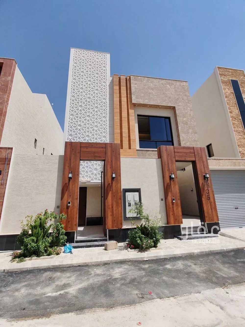 5 bedroom villa in Al Rimal 3