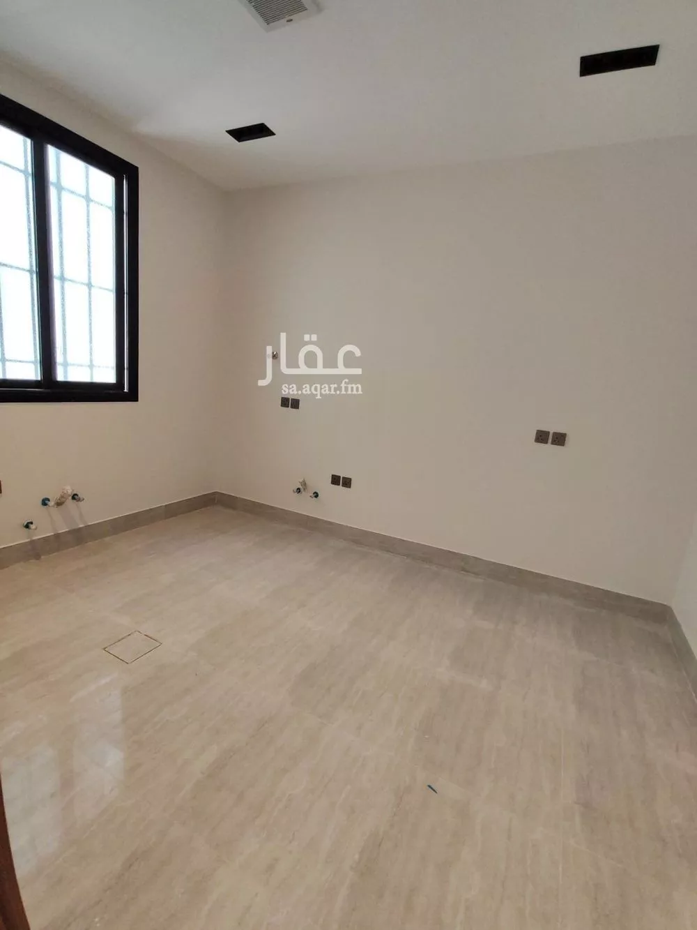 5 bedroom villa in Al Rimal 10