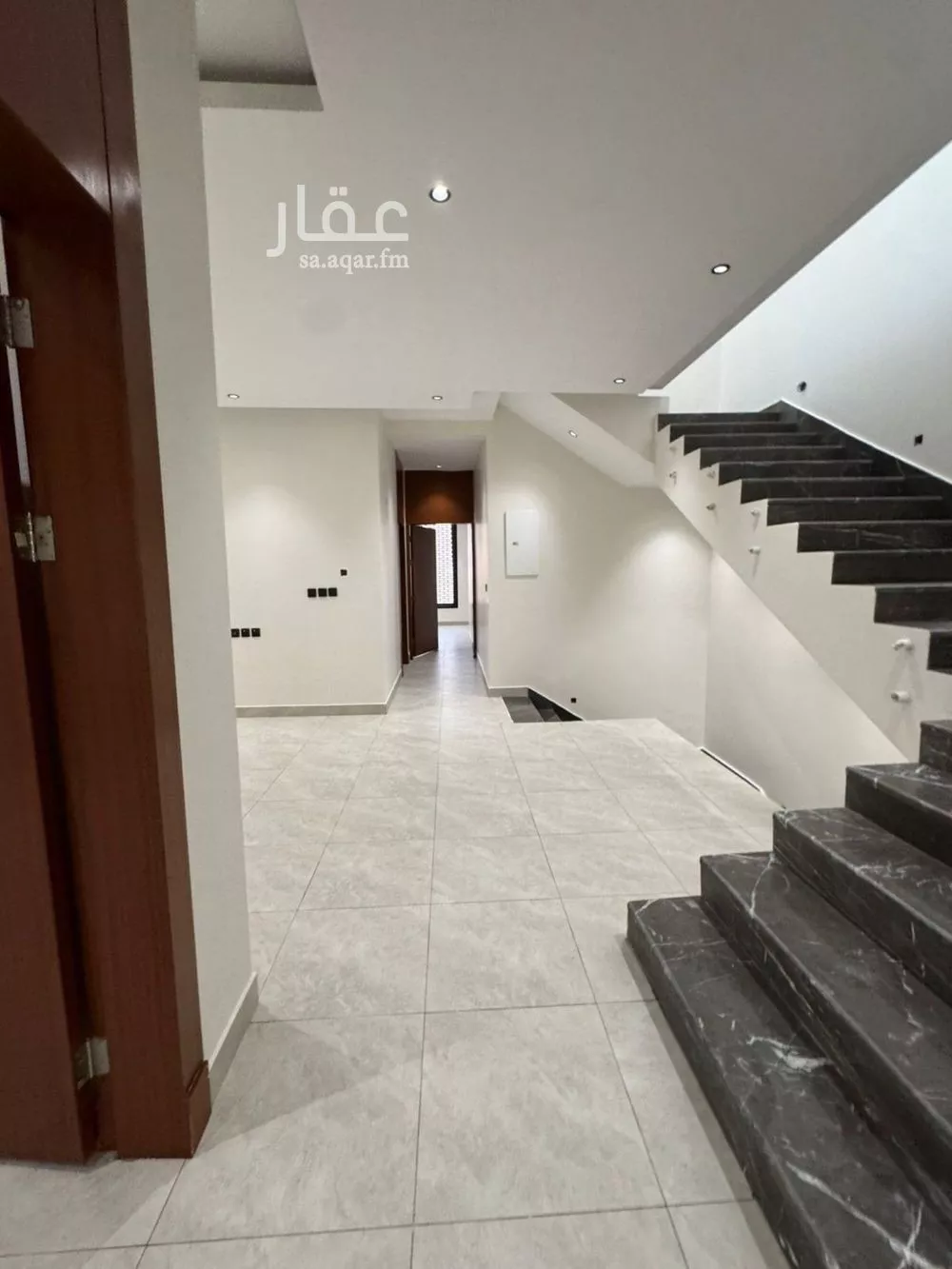 فيلا 6 غرف في الملك فيصل 18