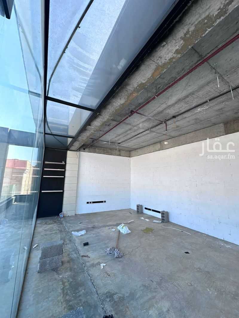 shop in Mahzur, Madinah 2