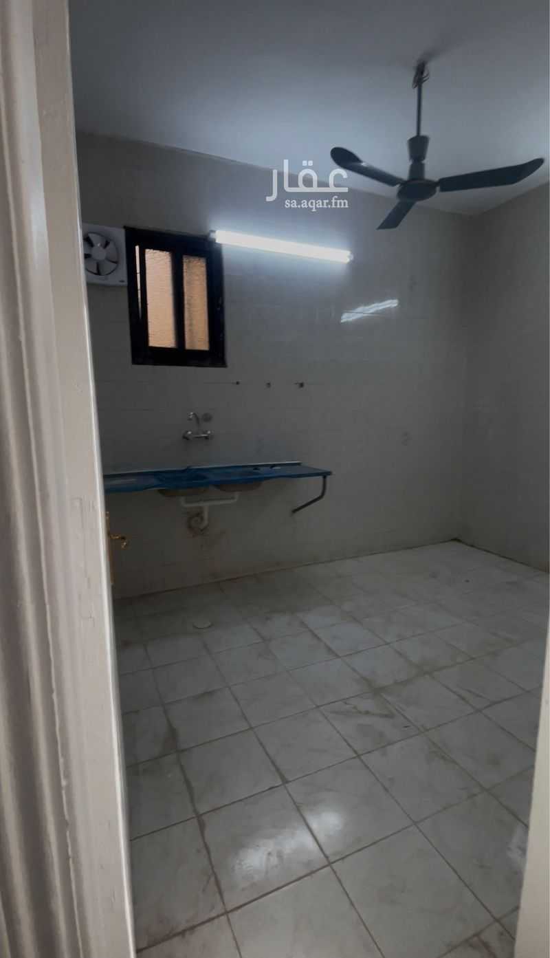 3 bedroom apartment in Harrat Al Wabarah, Madinah 4